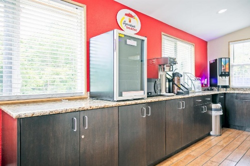 Super 8 by Wyndham Augusta/Ft Eisenhower Area image 28