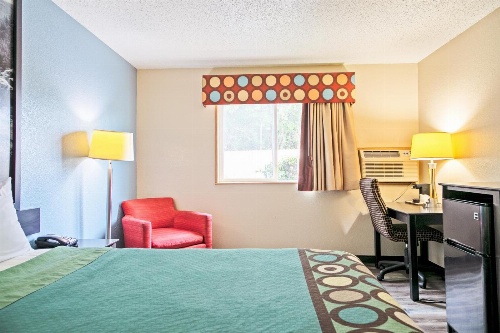 Super 8 by Wyndham Augusta/Ft Eisenhower Area image 4